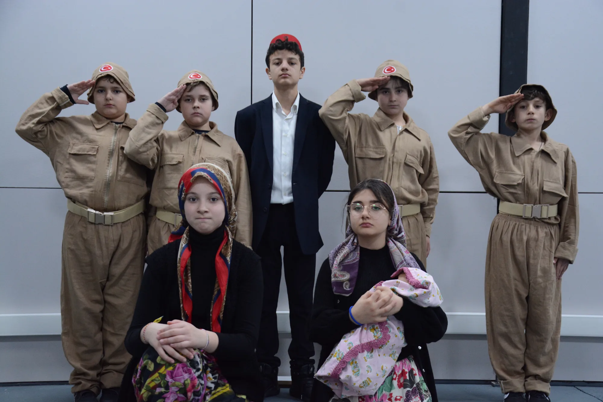 Dönem kıyafetleriyle canlandırma sahnesi
