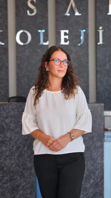 Neşe Özek