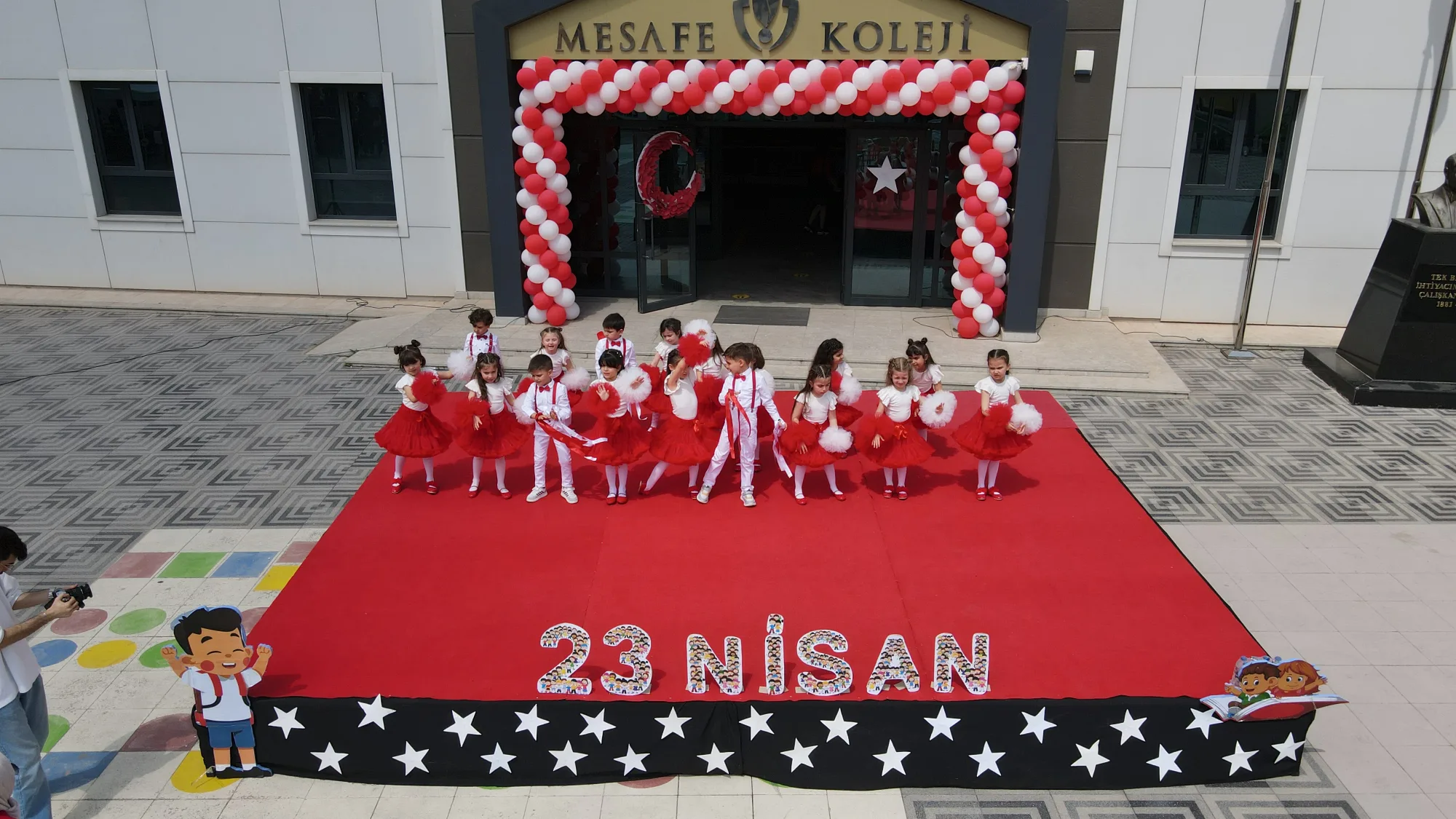23 Nisan gösterisi, havadan görünüm