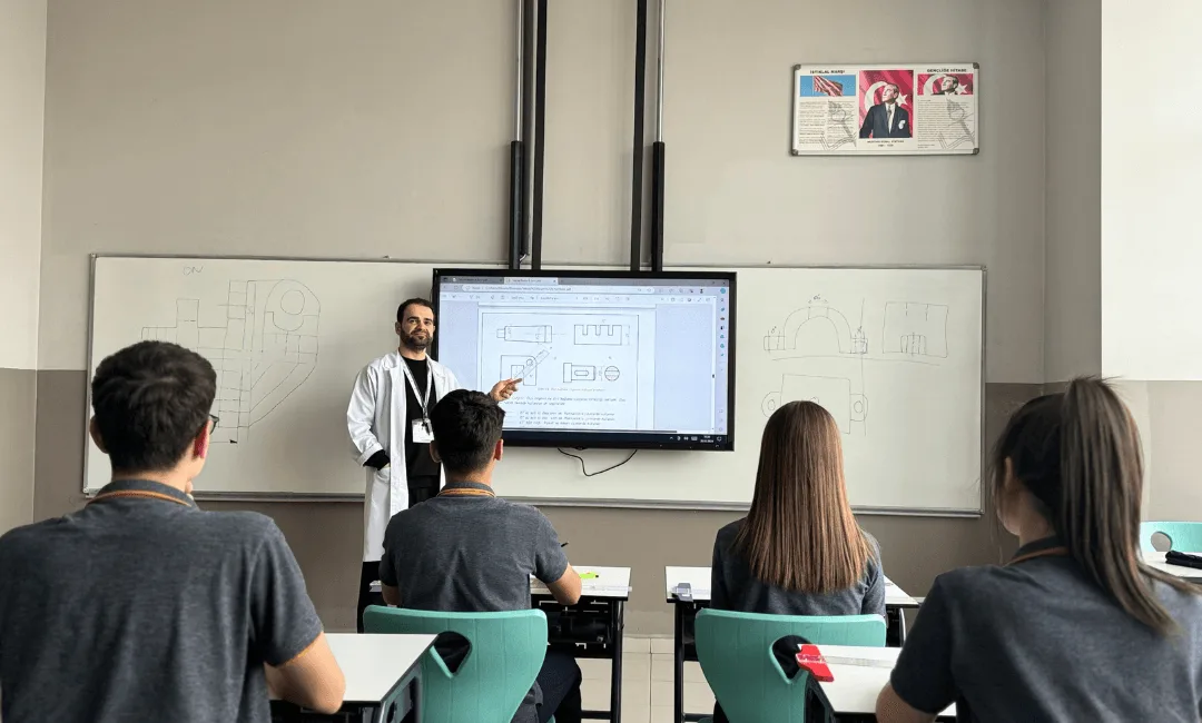 Makine ve Tasarım Teknolojileri atölyesinden bir kare