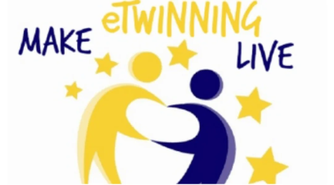 eTwinning “Make eTwinning Live” görseli: el ele tutuşan sarı ve lacivert iki figür ile Avrupa yıldızları